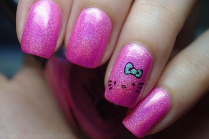 Hello Kitty Nails