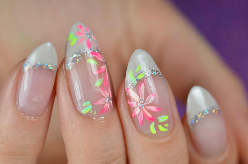 Wedding manicure for the bride in gentle tones with flowers. Nail Design  Stock Photo - Alamy