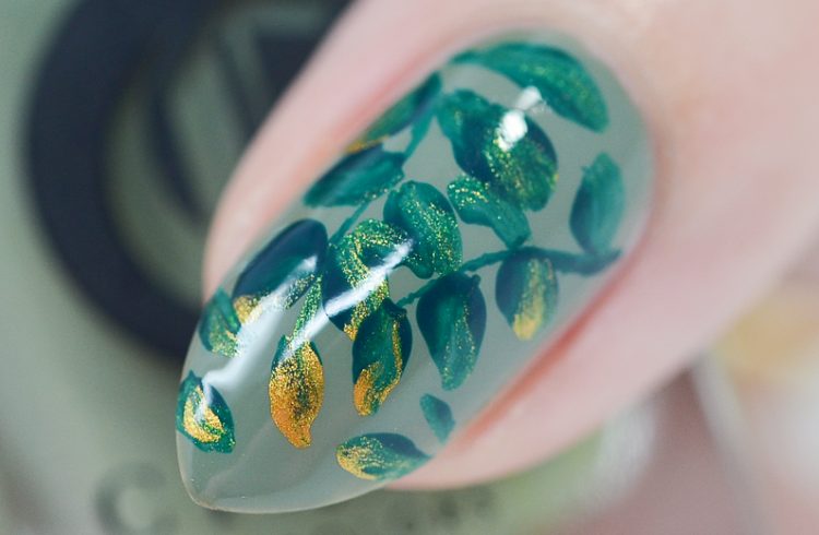 How to Create Leaf Nail Art - wide 7