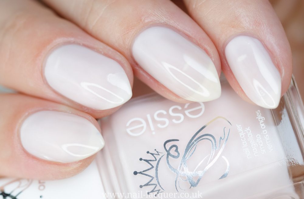 Lol Kelder Verplaatsing Essie Ballet Slippers review and swatches by Nail Lacquer UK